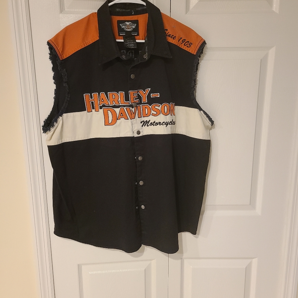 EUC Men's Harley-Davidson shirts
